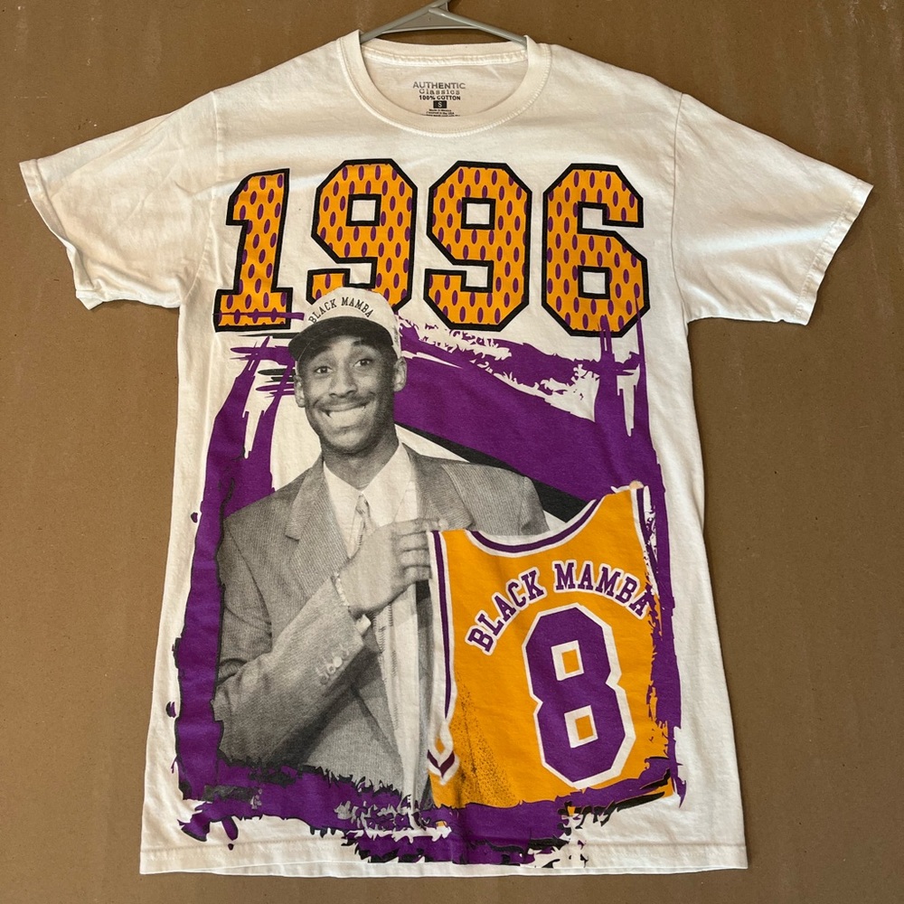 “Small” Kobe Bryant Vintage T-Shirt